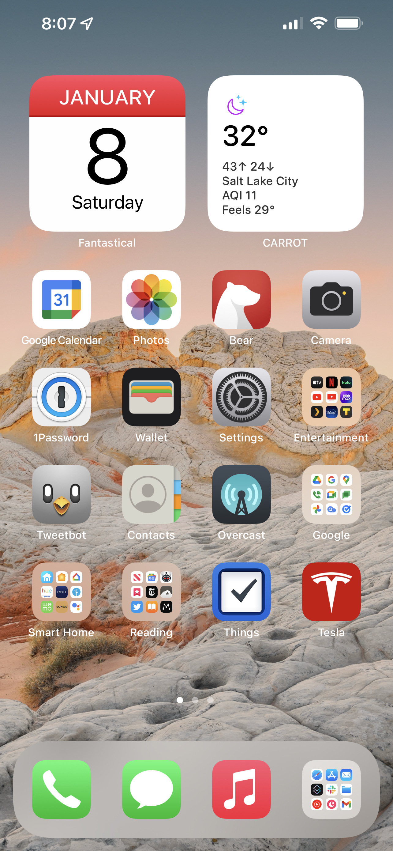 Picture of an iOS homescreen